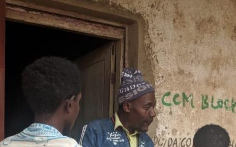 Research session with farmers in Tanzania